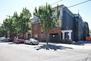 Lents 2000 - Photo 1 of 1