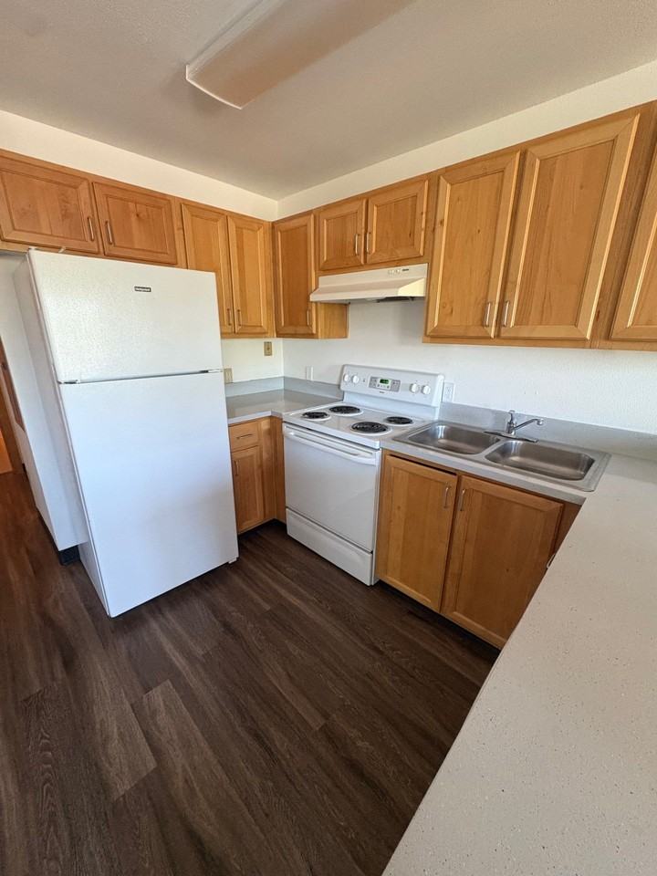 Lents 2000 - Photo 4 of 9