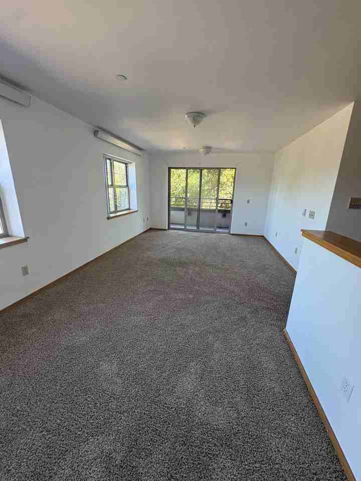 Lents 2000 - Photo 5 of 9