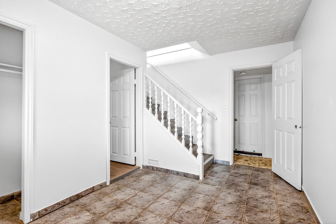 12191 Gilbert Road - Photo 4 of 36