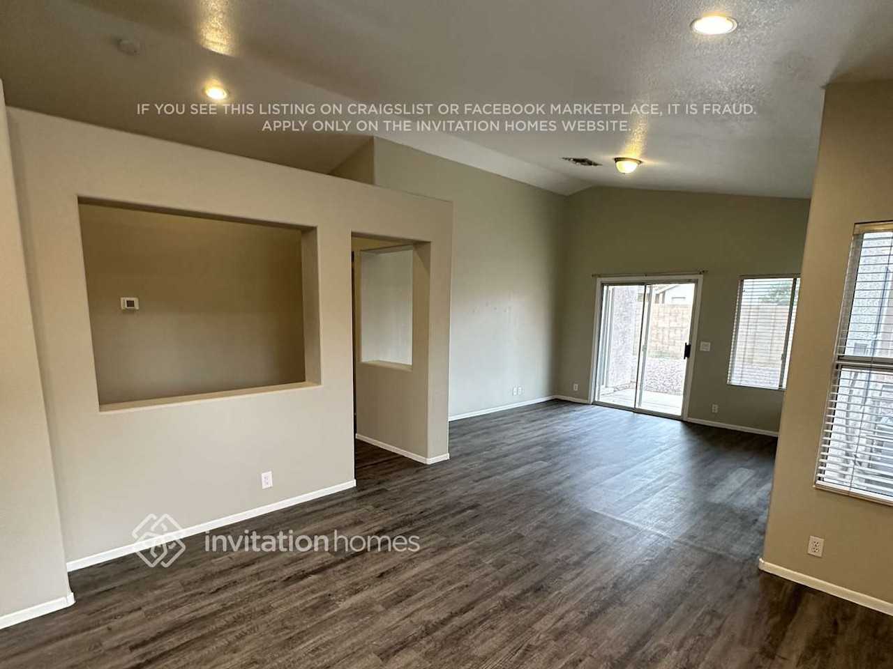 4121 W Wethersfield Rd - Photo 2 of 14