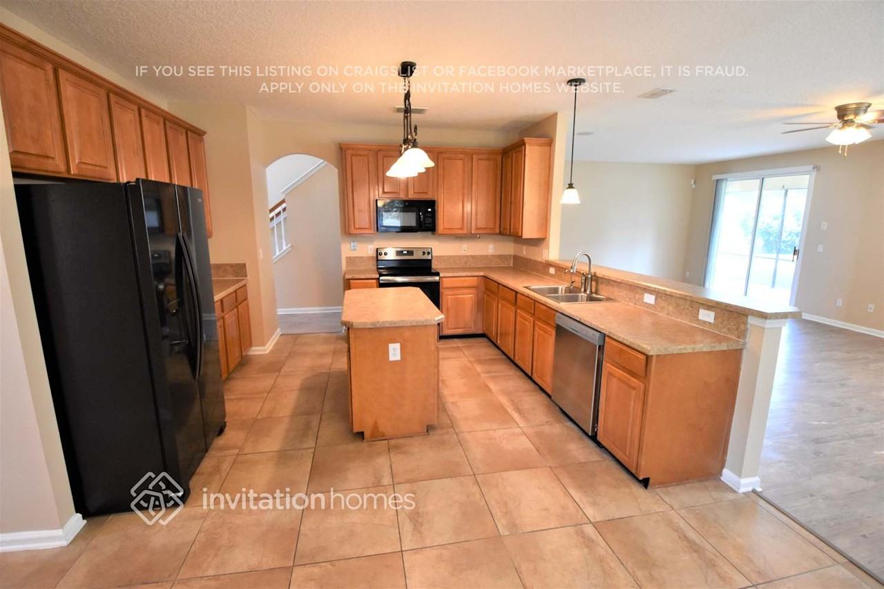 911 Trellis Trl - Photo 6 of 16