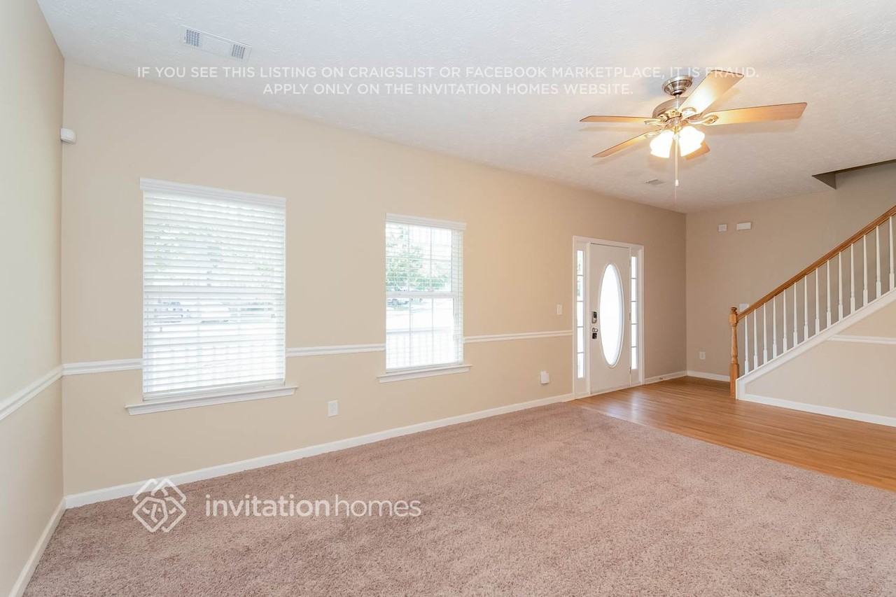 23 Roxbury Ln - Photo 5 of 21