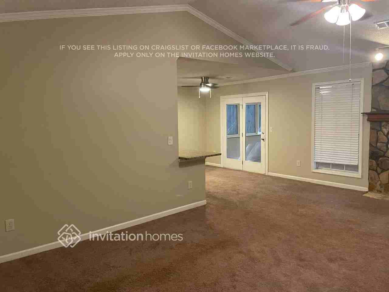 1495 Chaseway Cir - Photo 3 of 15