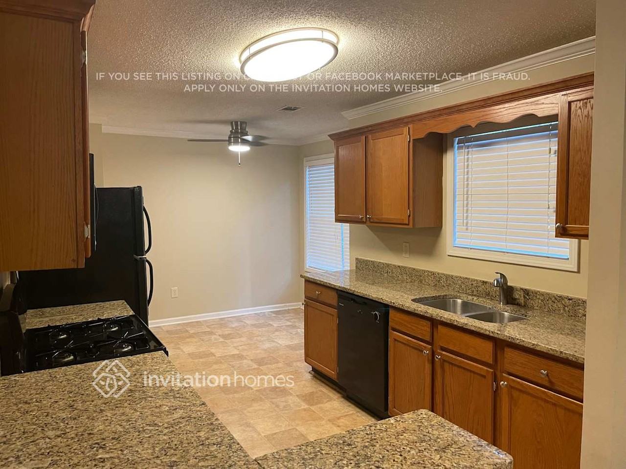 1495 Chaseway Cir - Photo 5 of 15