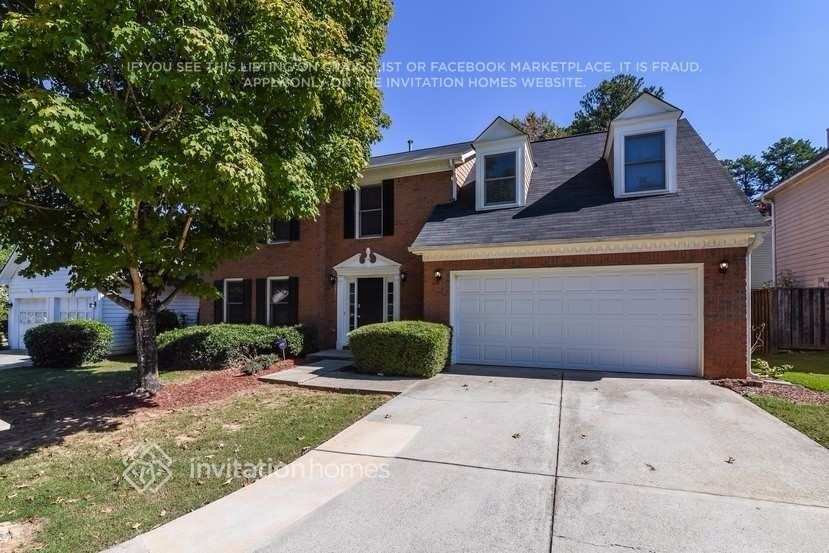 4255 Ivy Run Cir - Photo 2 of 27