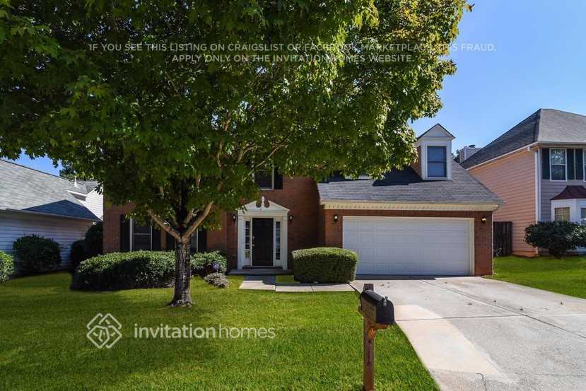 4255 Ivy Run Cir - Photo 3 of 27