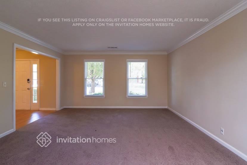 4255 Ivy Run Cir - Photo 6 of 27