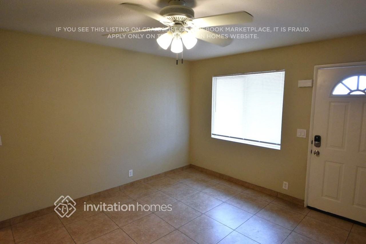 4126 N Mitchell St - Photo 5 of 25