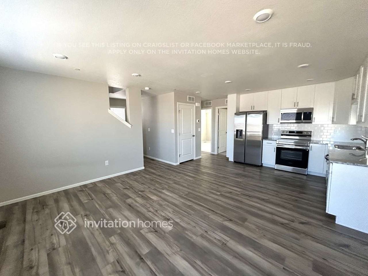 13561 E 103rd Pl - Photo 3 of 14