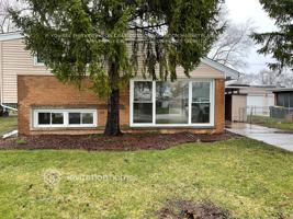 featured image of 7504 Emerson St