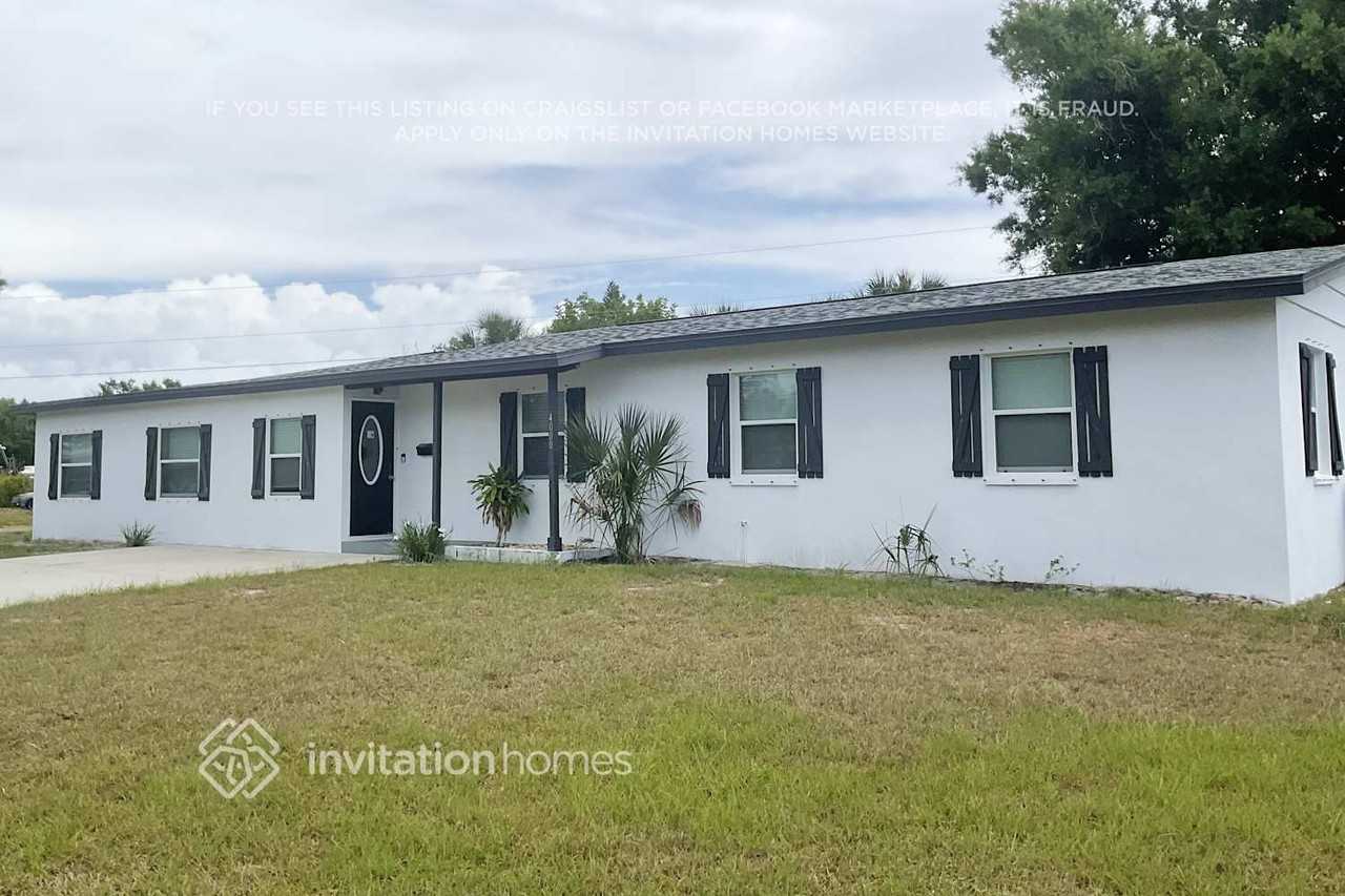 4000 Marlin Dr Se - Photo 2 of 25