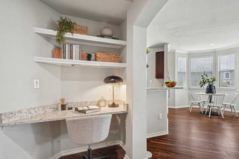 Bell Starwood - Photo 6 of 31