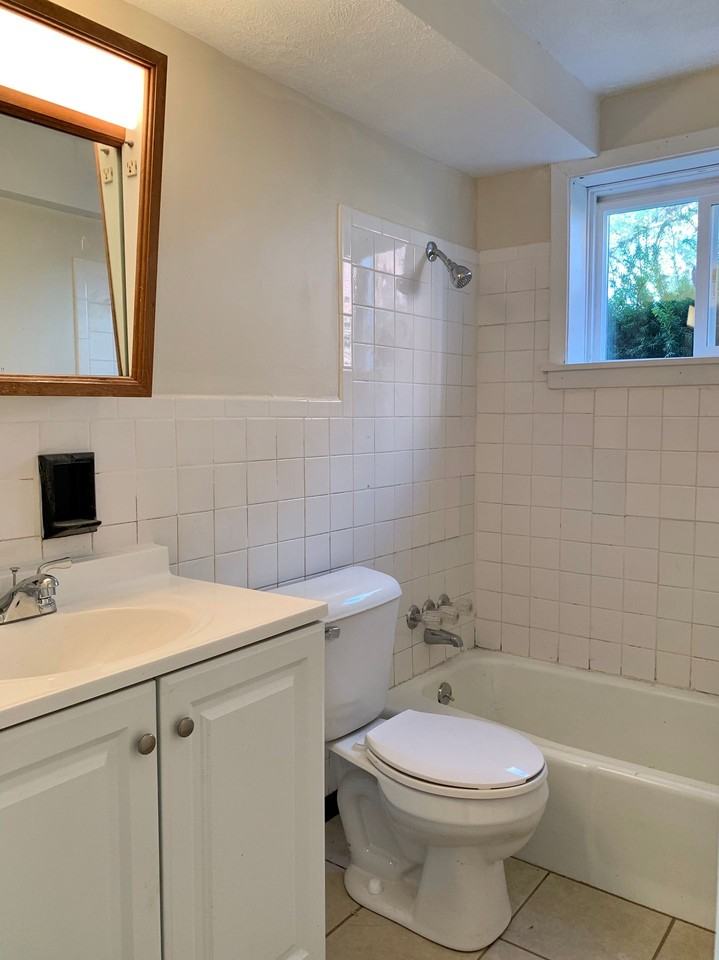 Keystone Court Apartments - Photo 4 of 34