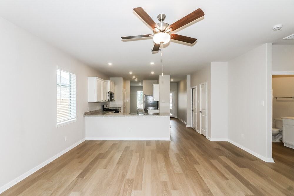 413 San Miguel Creek Dr - Photo 4 of 16