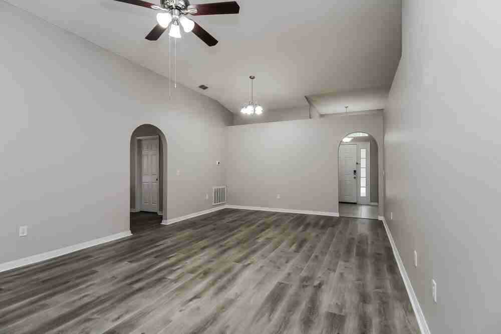 932 Vanderbilt Dr - Photo 3 of 16