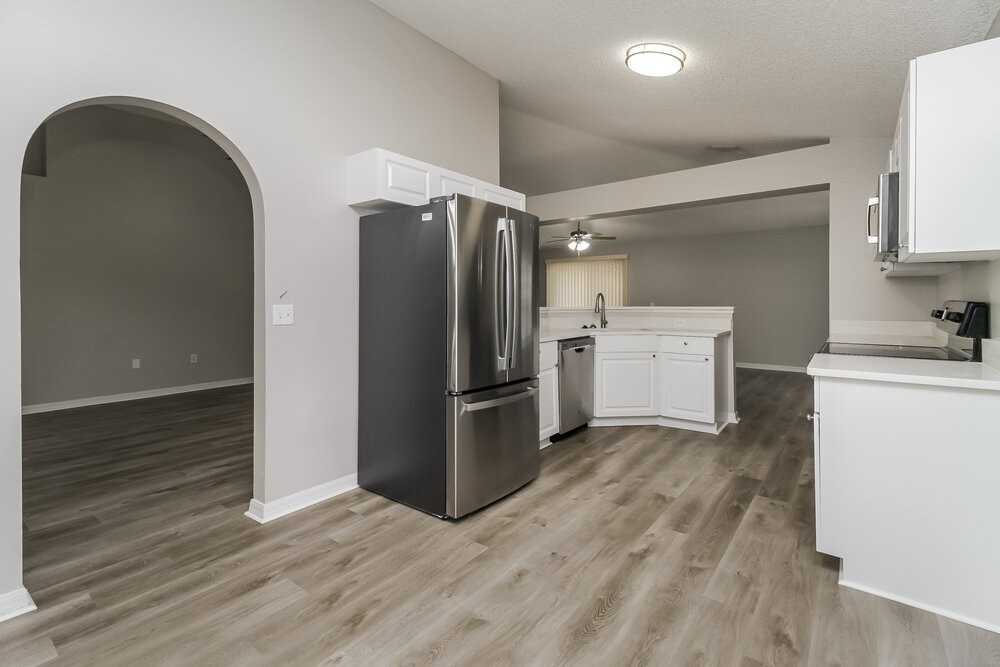 932 Vanderbilt Dr - Photo 5 of 16