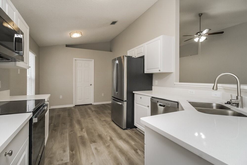 932 Vanderbilt Dr - Photo 6 of 16