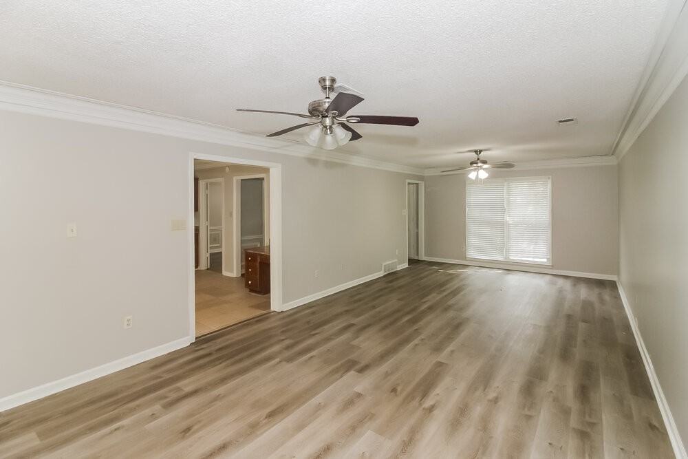 269 Locust Grove Dr - Photo 6 of 20