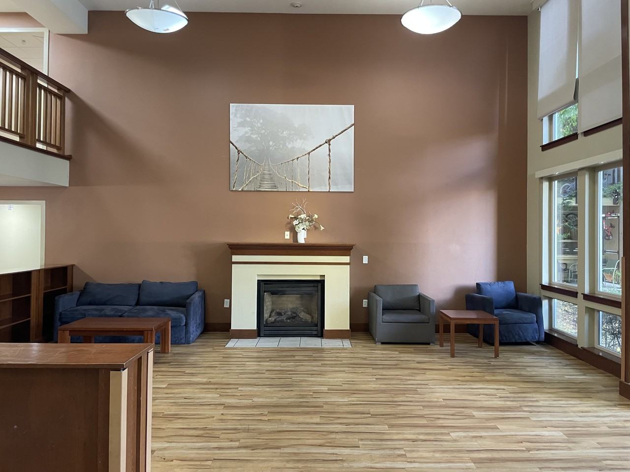 Eastgate Station - Photo 7 of 9