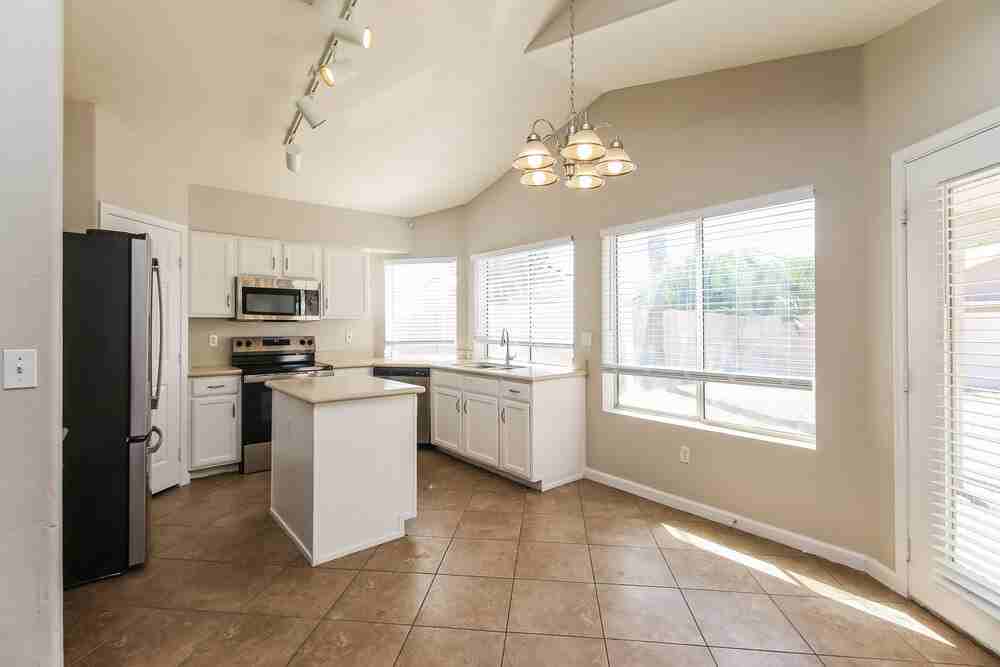 7521 E Laguna Azul Ave - Photo 6 of 17