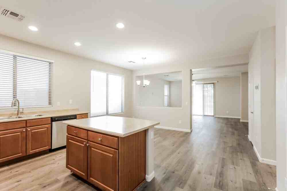 3117 W Saint Kateri Dr - Photo 7 of 16