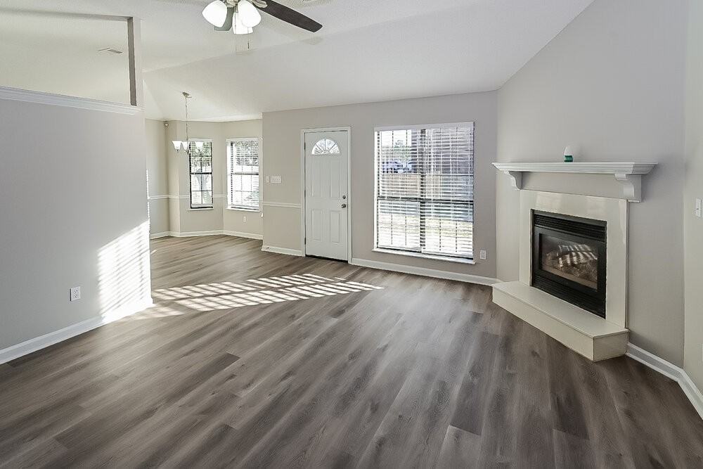 10873 E Ridge Dr - Photo 3 of 16