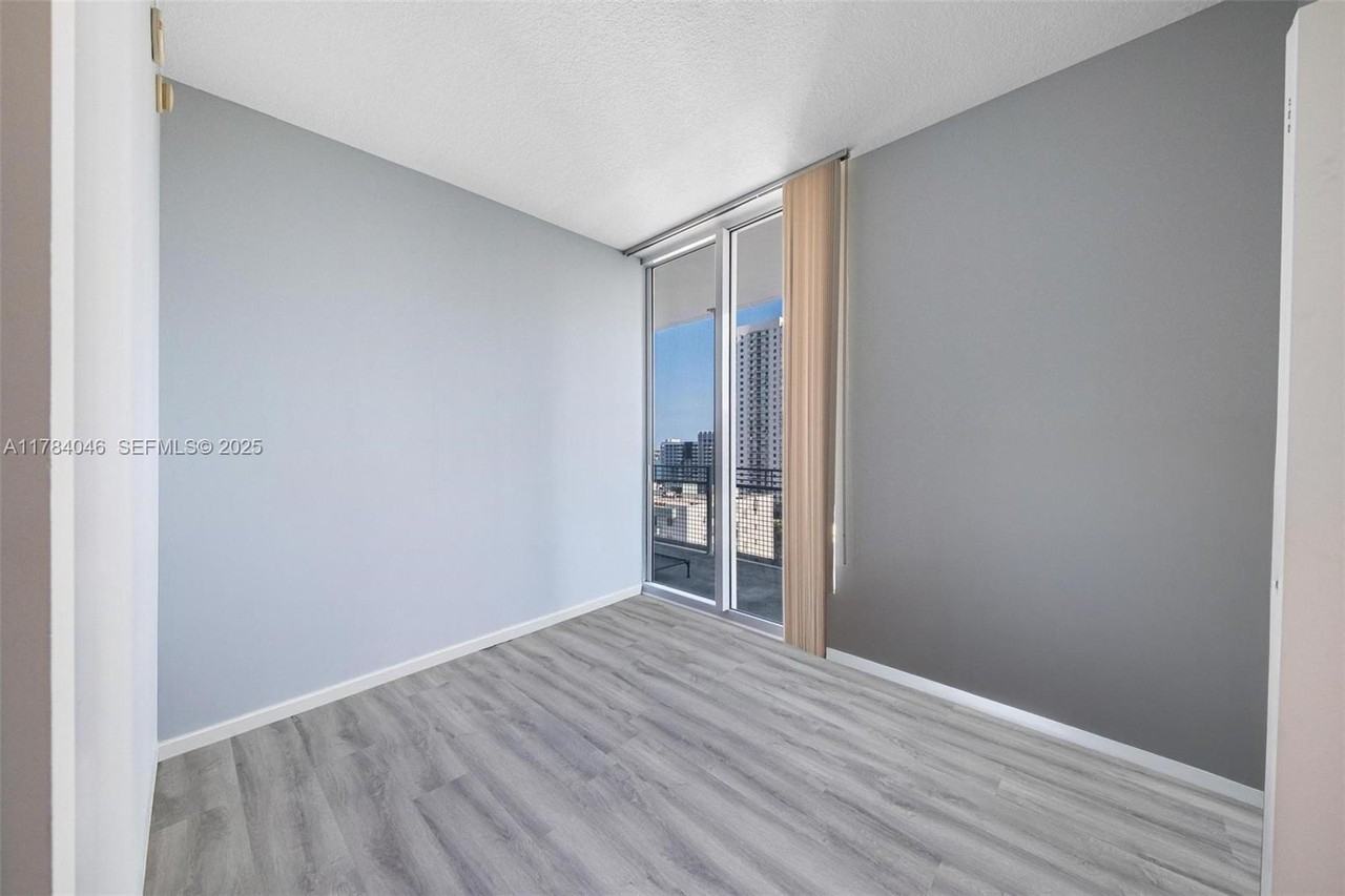 350 Northeast 24th Street #1104 - Photo 3 of 26