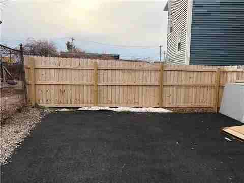 786 Eddy St - Photo 2 of 17