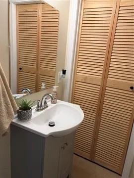 786 Eddy St - Photo 3 of 17