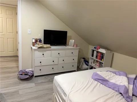 786 Eddy St - Photo 4 of 17