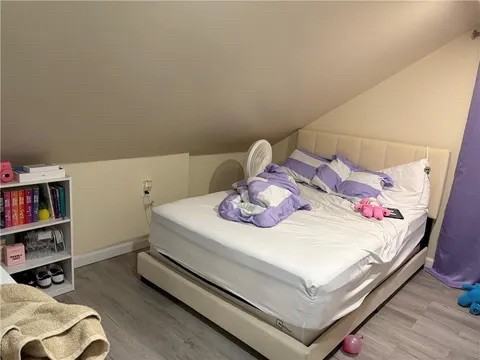 786 Eddy St - Photo 5 of 17