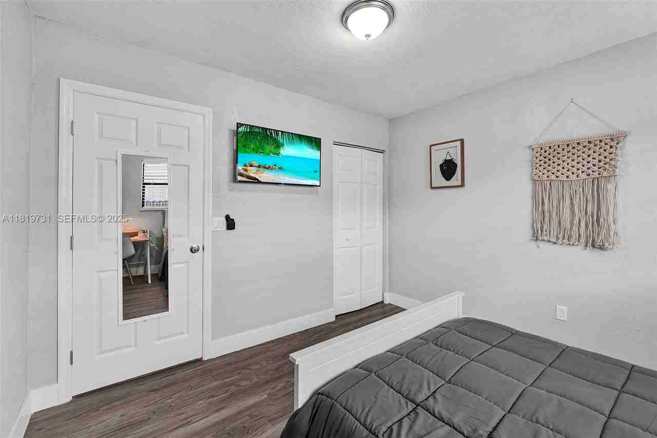 1324 Northeast 151st Street #1324 - Photo 4 of 23