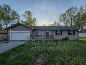 4050 S Ridgecrest Dr - Photo 1 of 1