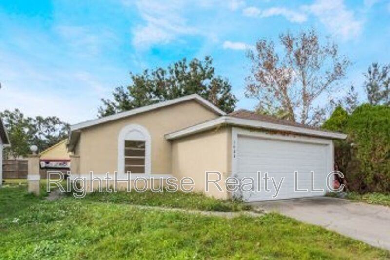 1032 Inkberry Ct - Photo 2 of 18