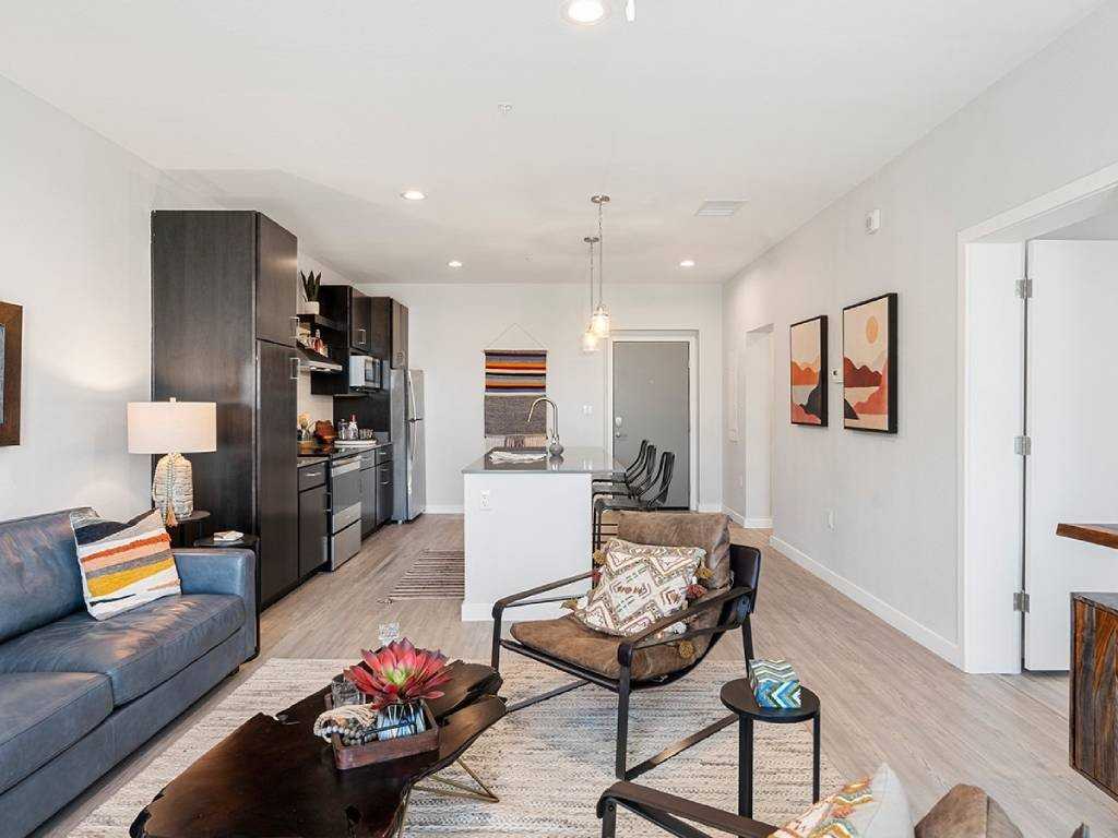 FLATZ 602 - Photo 7 of 50