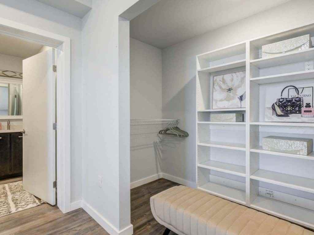 FLATZ 520 - Photo 6 of 29