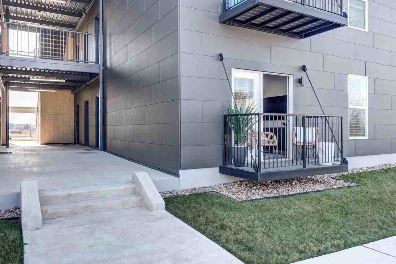 FLATZ 387 - Photo 7 of 24