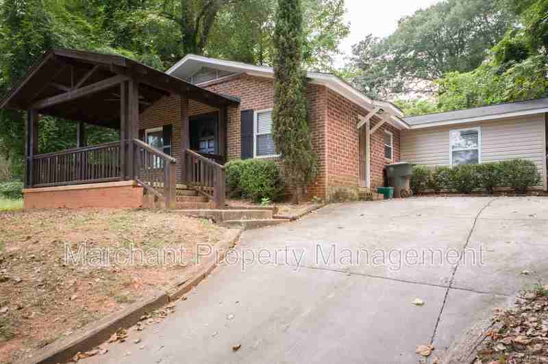 717 Bennett St - Photo 3 of 23