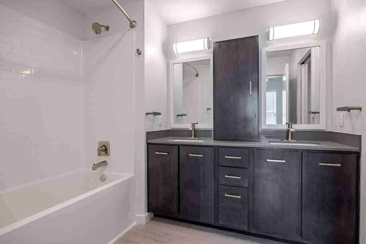 FLATZ 487 - Photo 7 of 38