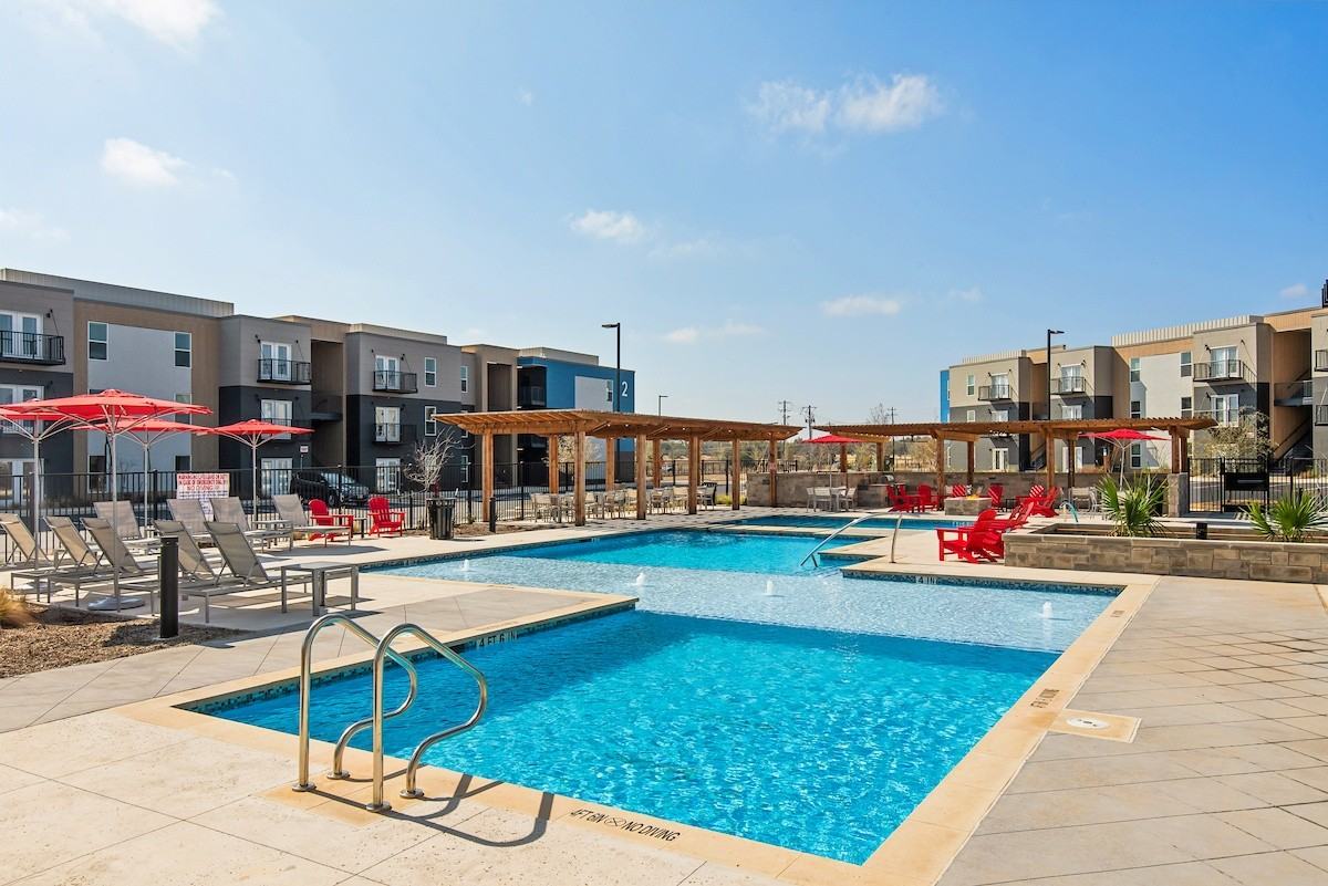 FLATZ 830 - Photo 3 of 37