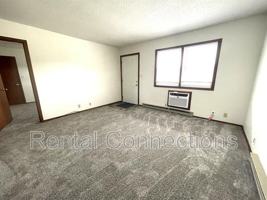 featured image of 400 E College St ## E6