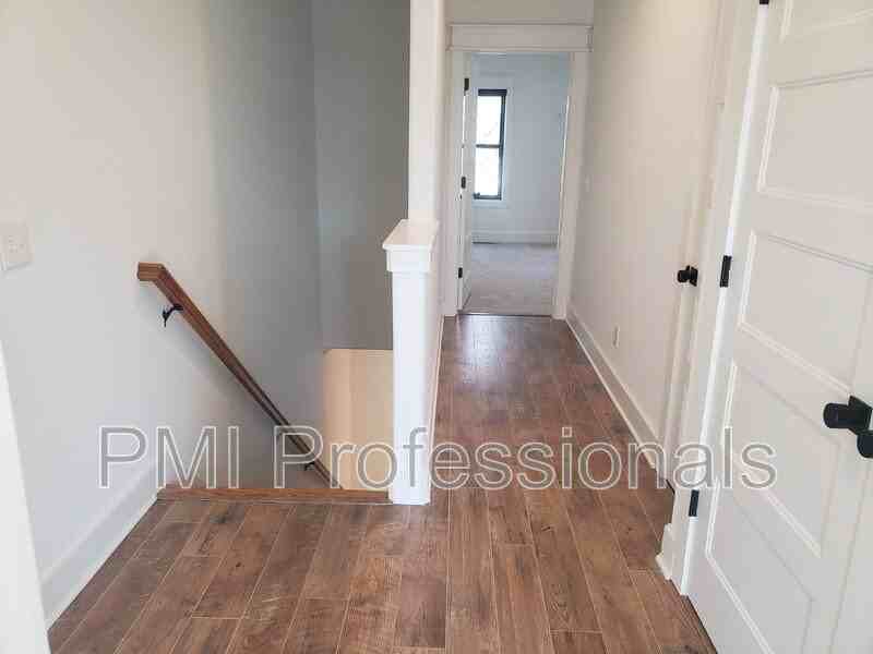 205 Mcauliffe St - Photo 6 of 12