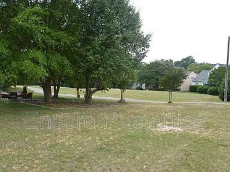 1961 Talamore Ct - Photo 3 of 7