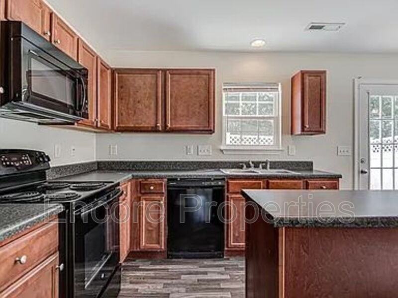 4293 Youngstown Dr - Photo 4 of 17