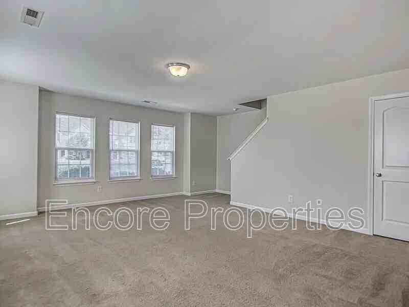 4293 Youngstown Dr - Photo 7 of 17