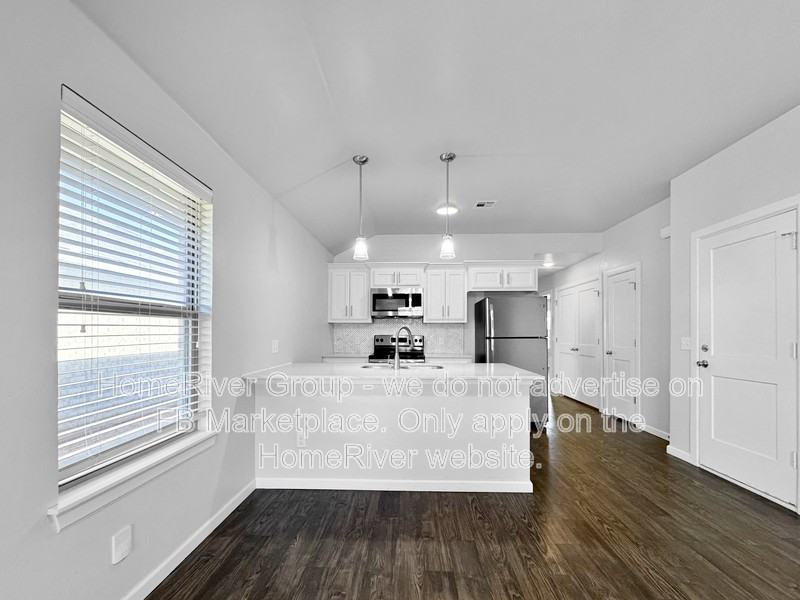 410 Vail Cir - Photo 6 of 25