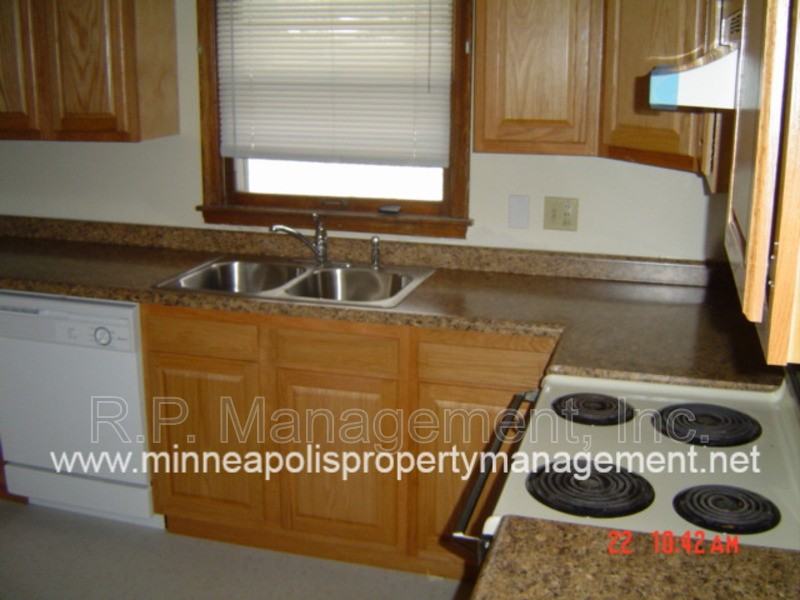 990 Transit Ave - Photo 4 of 12