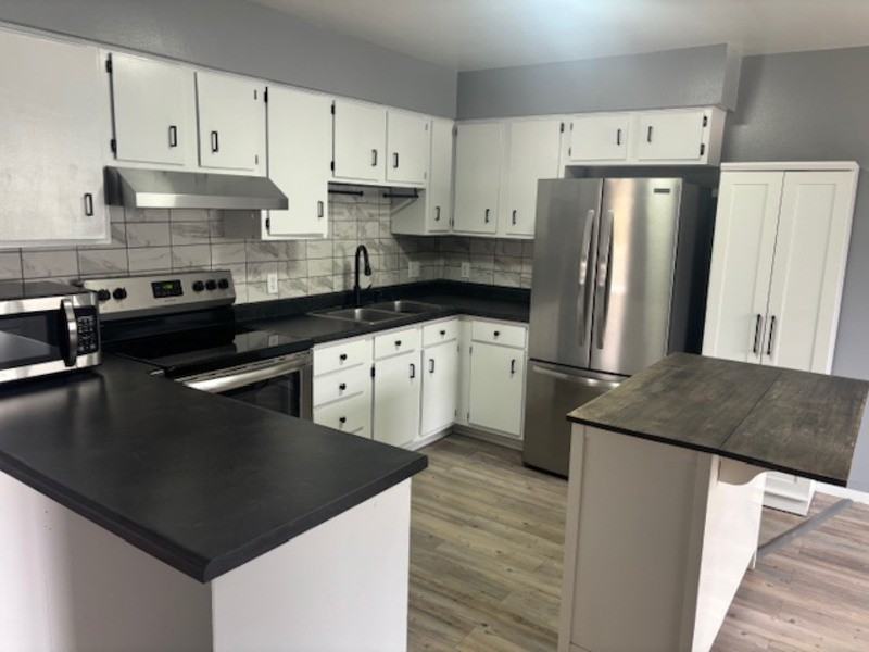 508 N Cambridge Dr - Photo 6 of 17