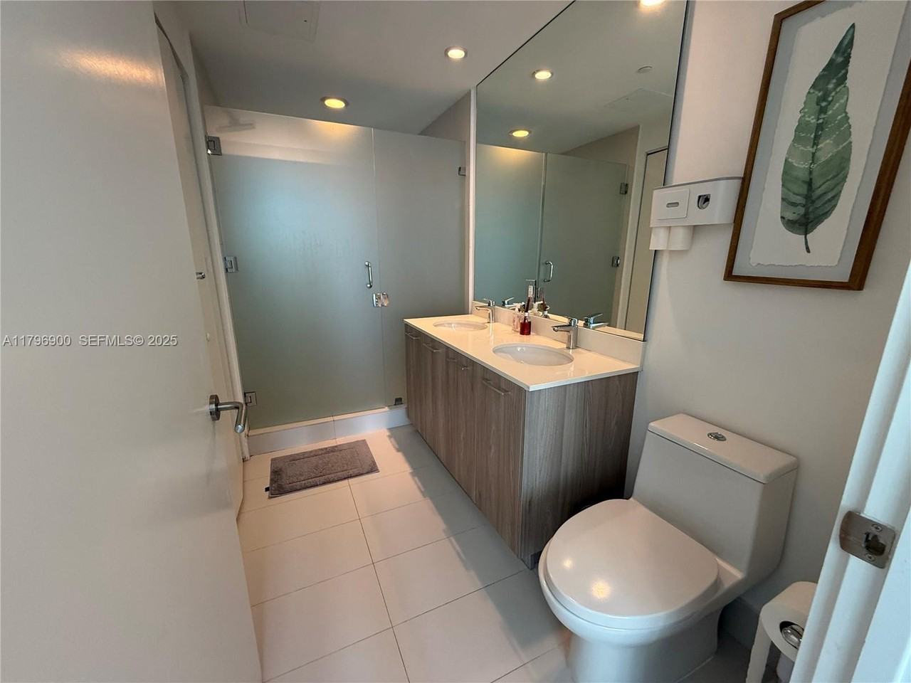 501 Northeast 31st Street #3005 - Photo 5 of 15
